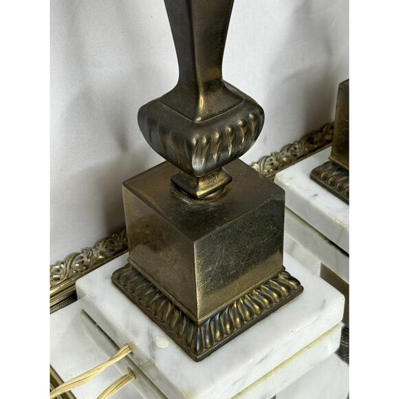 Set Of Vintage Heavy Brass Lamp with Marble Base - Picture 9 of 10